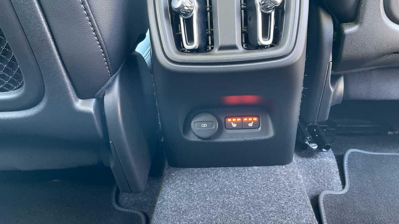 Used Volvo XC40 2025 for sale - 76592672: Photo 75