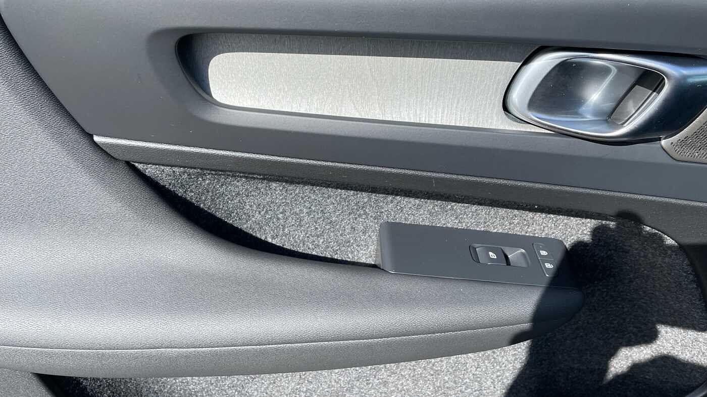 Used Volvo XC40 2025 for sale - 76592672: Photo 78