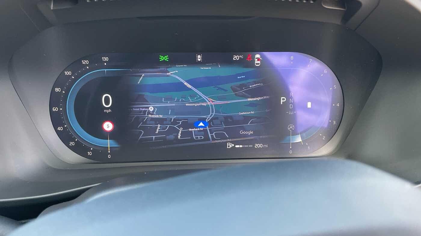 Used Volvo XC40 2025 for sale - 76592672: Photo 9