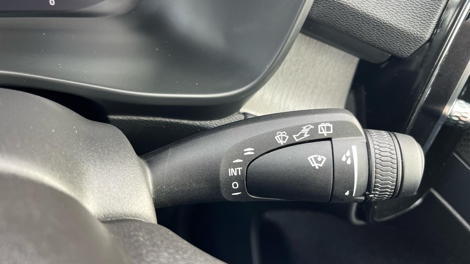 Used Volvo XC40 2025 for sale - 77633037: Photo 21