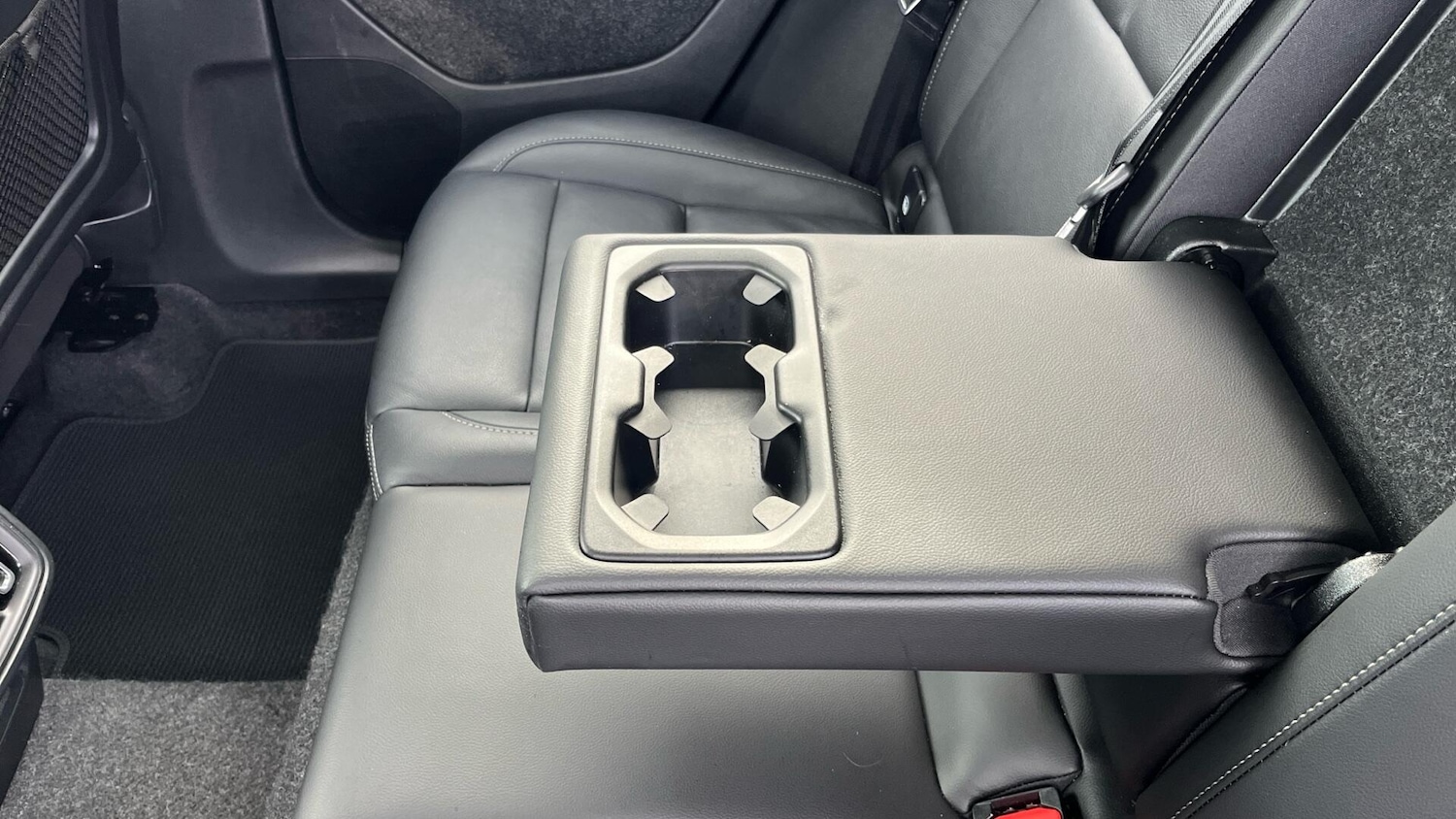 Used Volvo XC40 2025 for sale - 77633037: Photo 32