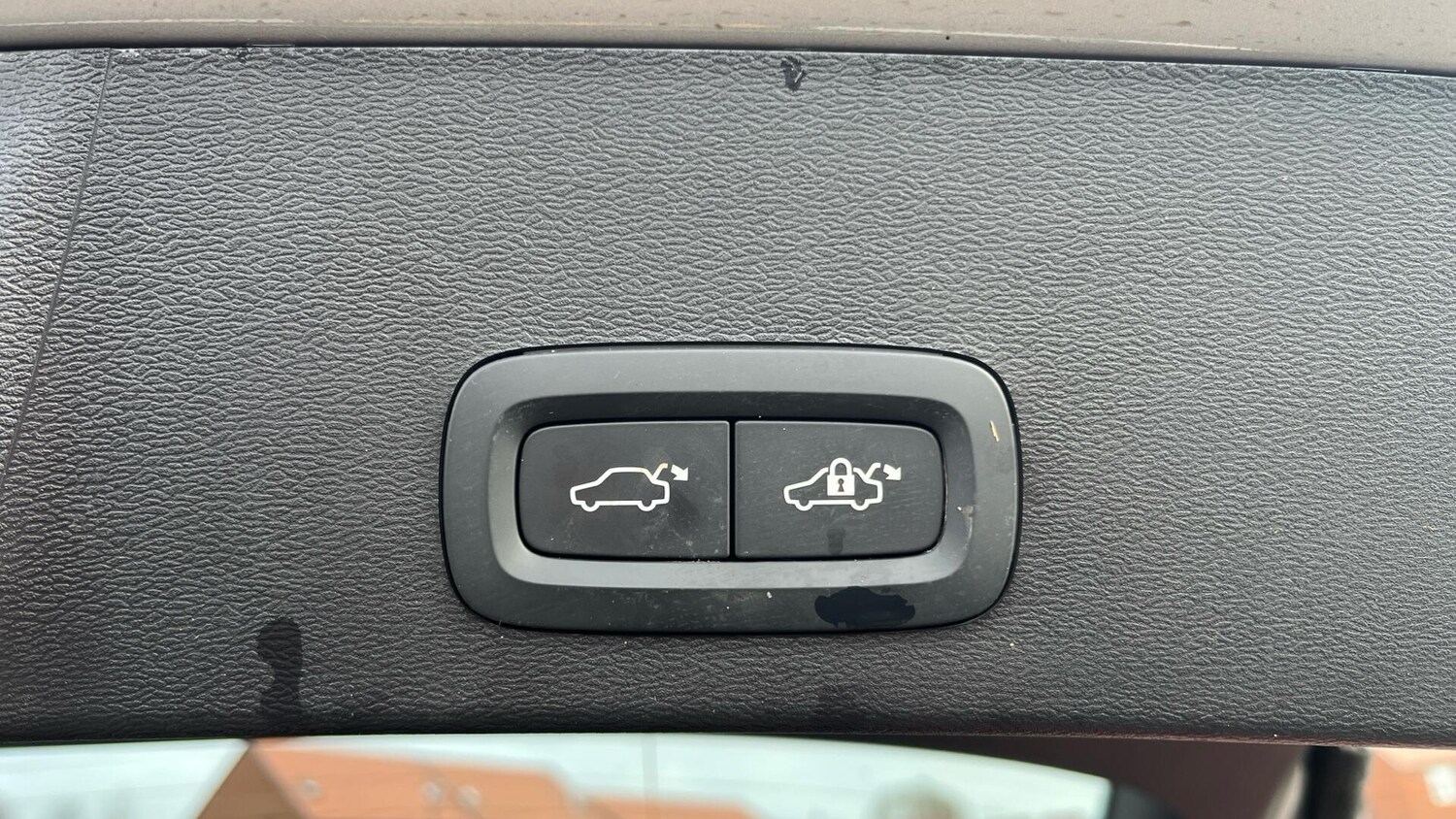 Used Volvo XC40 2025 for sale - 77633037: Photo 33