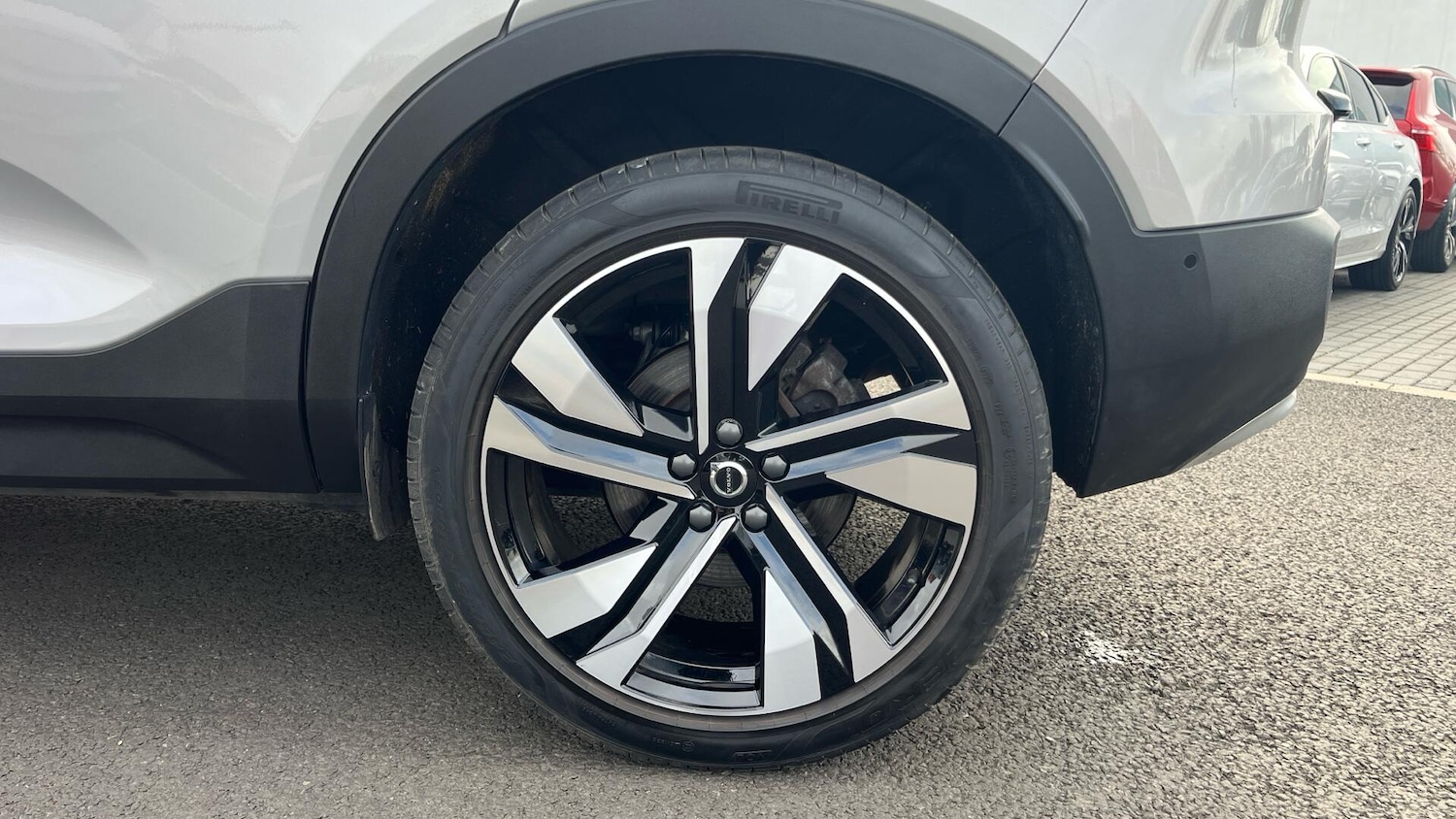 Used Volvo XC40 2025 for sale - 77633037: Photo 35