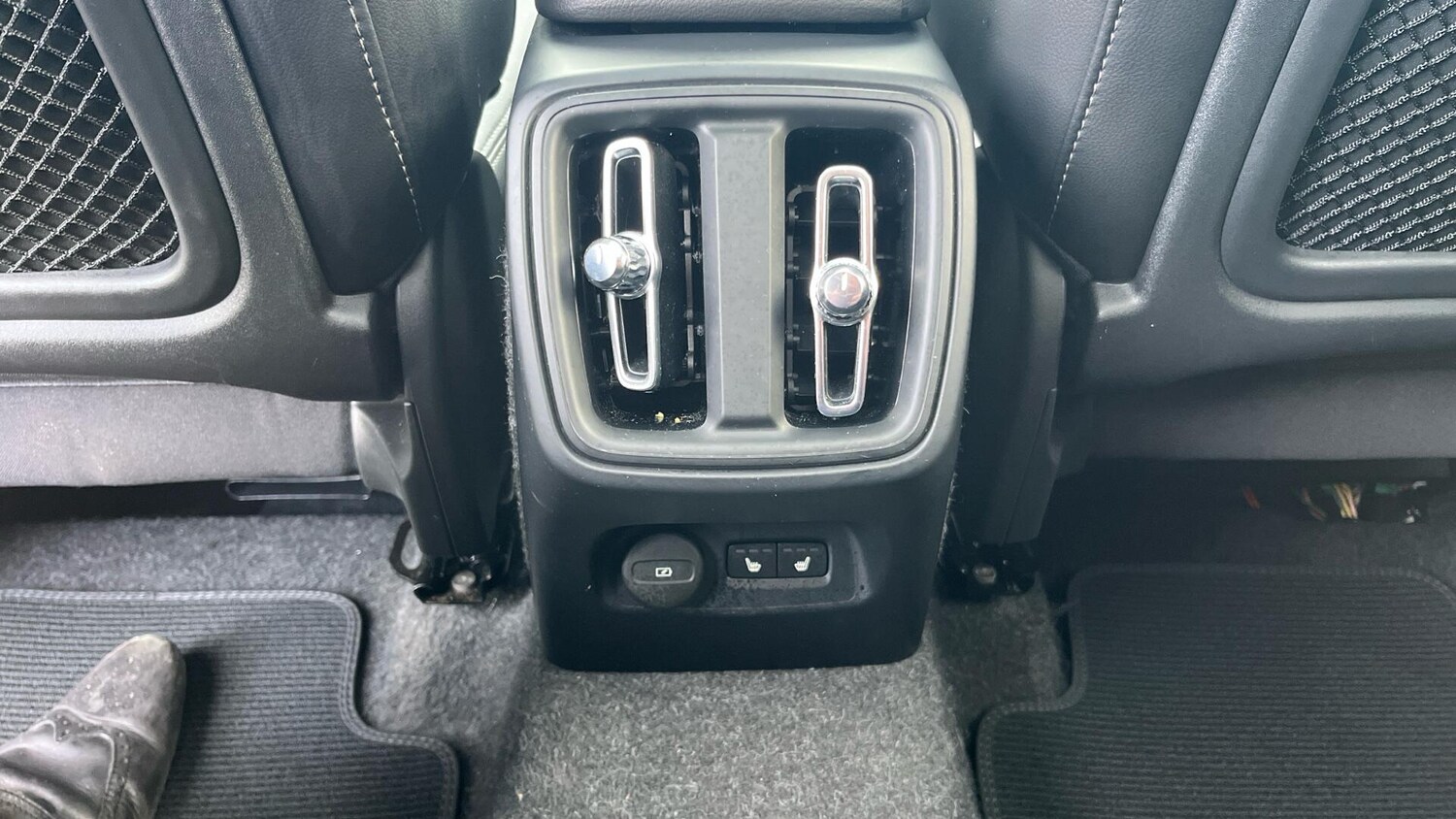 Used Volvo XC40 2025 for sale - 77633037: Photo 45