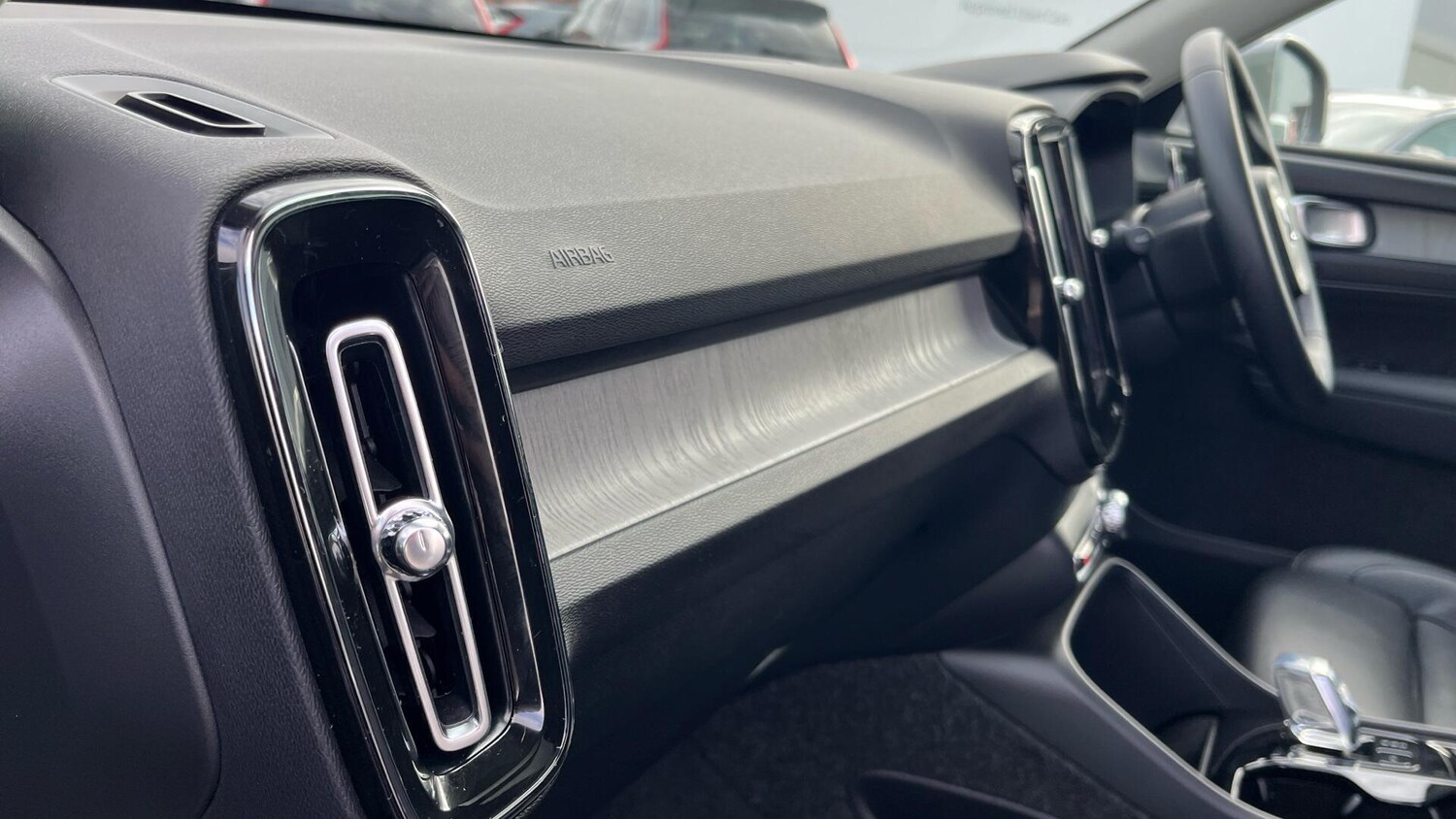 Used Volvo XC40 2025 for sale - 77633037: Photo 46