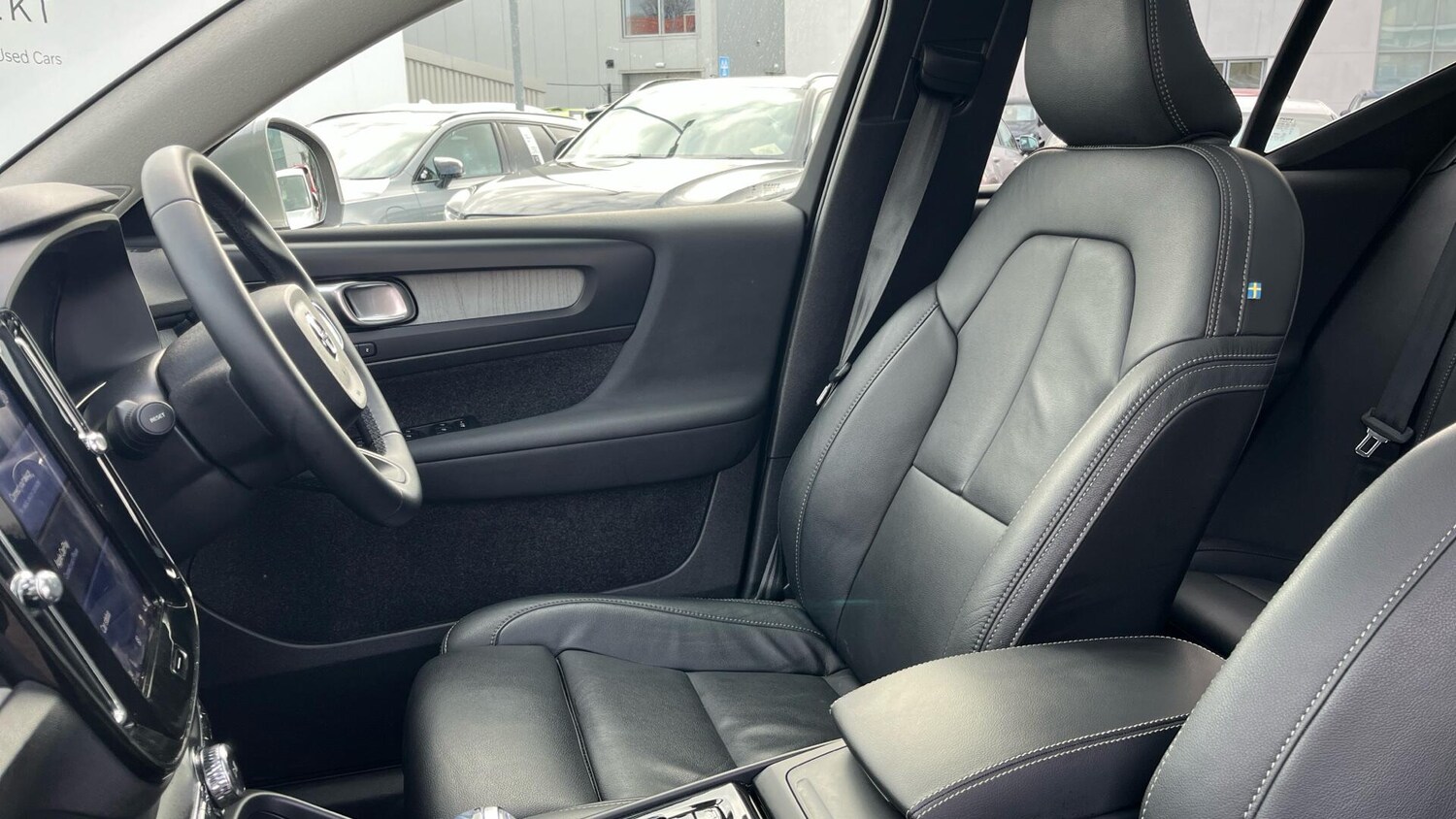 Used Volvo XC40 2025 for sale - 77633037: Photo 47