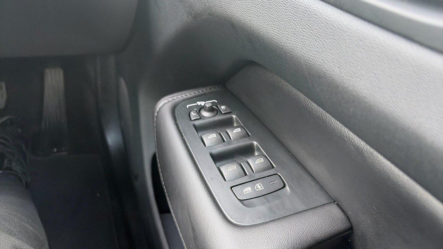 Used Volvo XC60 for sale - 77737854: Photo 23