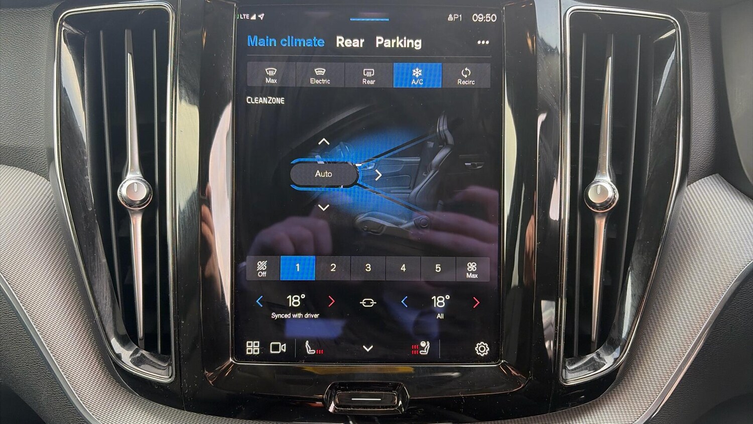 Used Volvo XC60 for sale - 77737854: Photo 47