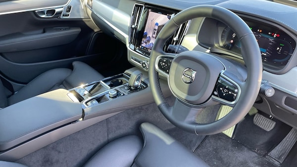 Used Volvo V90 2025 for sale - 74096258: Photo 5