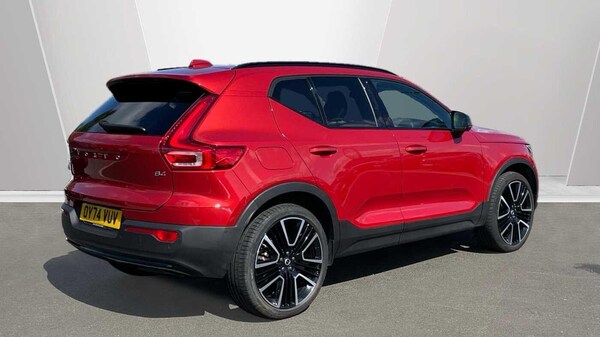Used Volvo XC40 2024 for sale - 75290661: Photo 2