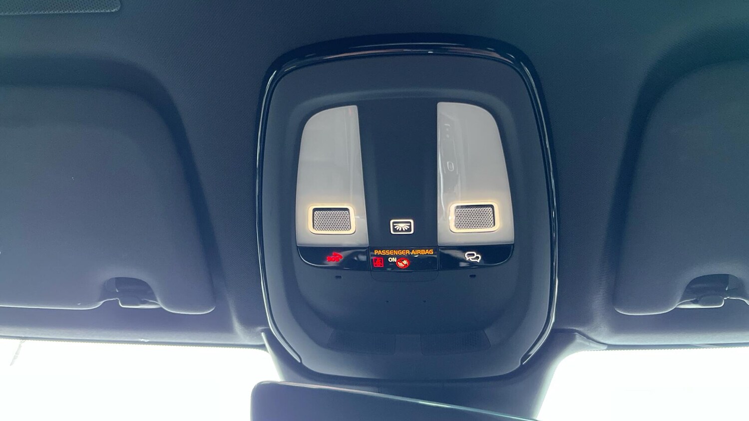 Used Volvo XC60 2023 for sale - 77396696: Photo 26