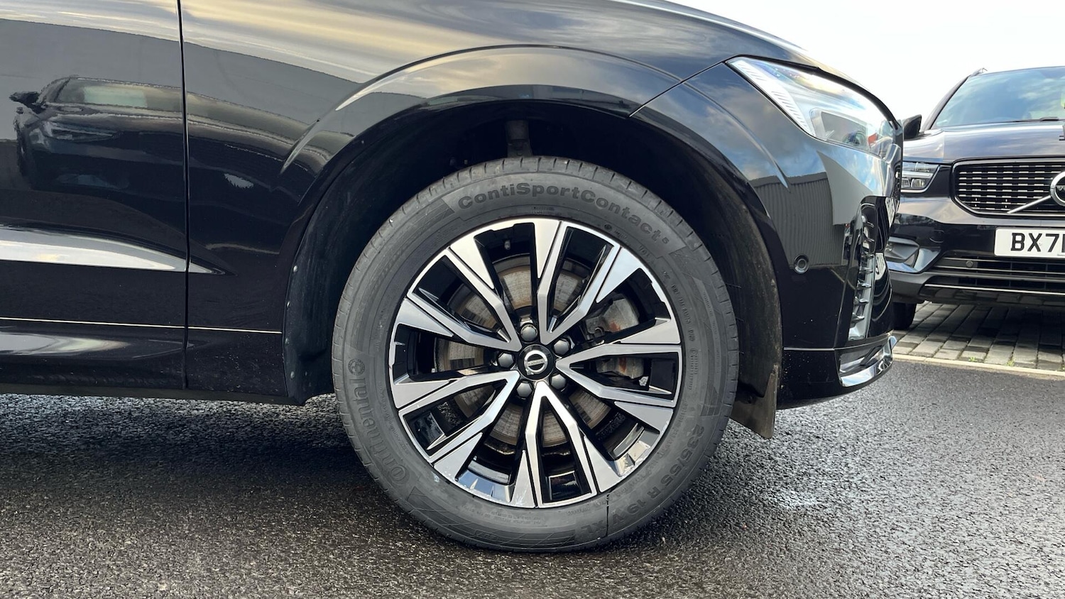 Used Volvo XC60 2023 for sale - 77396696: Photo 9