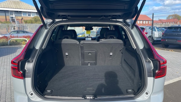 Used Volvo XC60 2025 for sale - 76136874: Photo 13