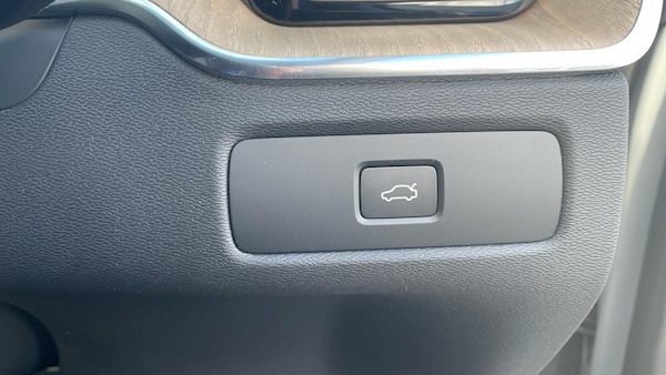 Used Volvo XC60 2025 for sale - 76136874: Photo 33