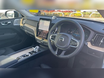 Used Volvo XC60 2025 for sale - 76136874: Photo 4