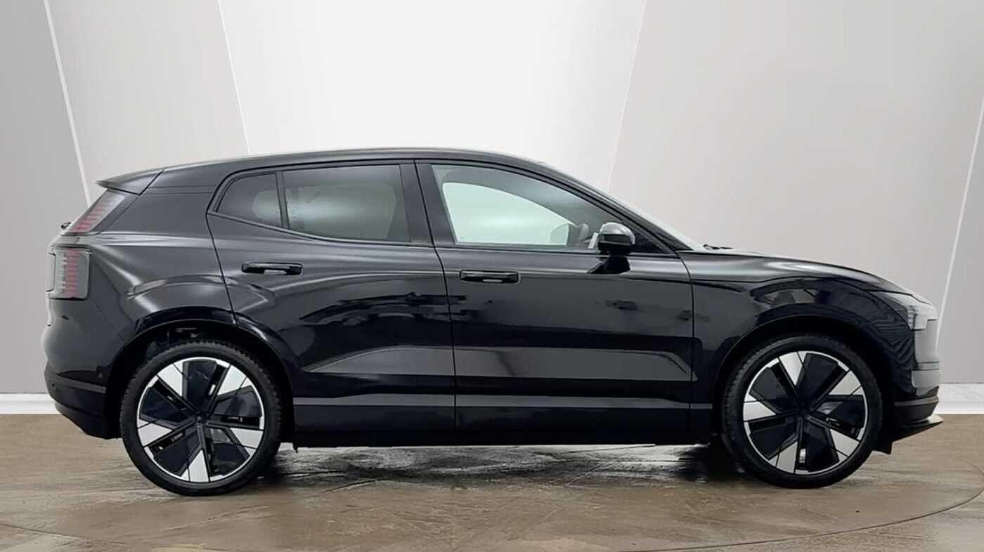 Used Volvo EX30 2025 for sale - 77633561: Photo 2