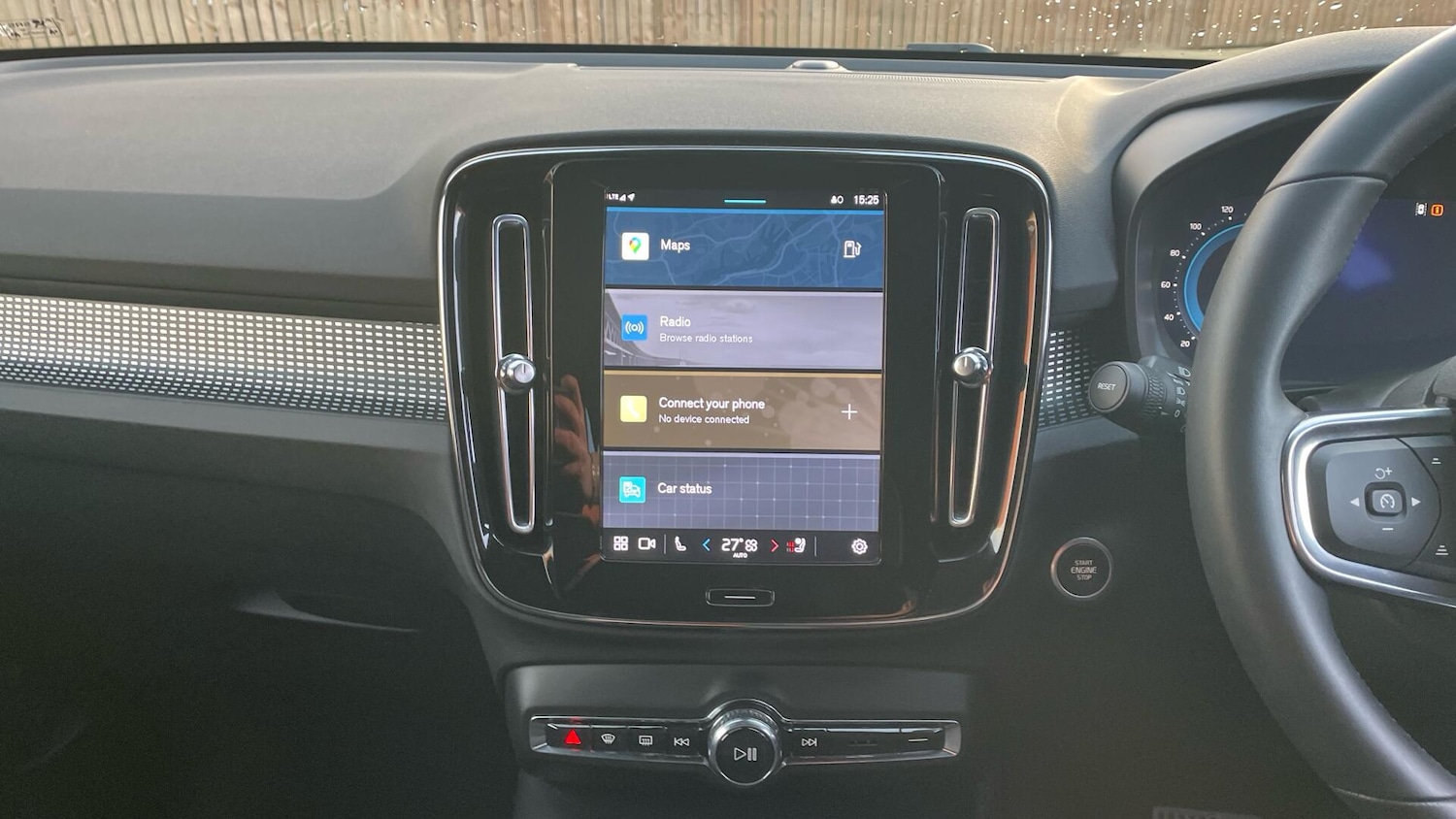 Used Volvo XC40 2025 for sale - 76990275: Photo 12