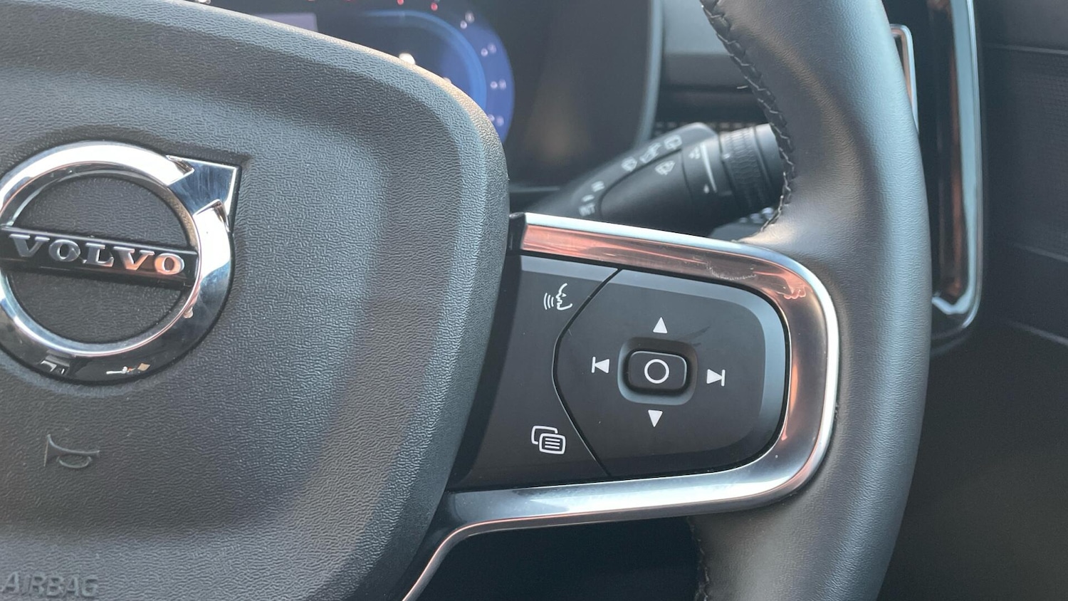 Used Volvo XC40 2025 for sale - 76990275: Photo 22