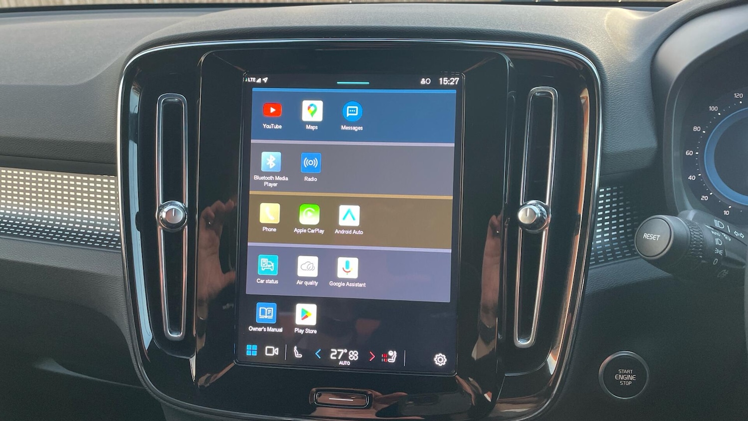 Used Volvo XC40 2025 for sale - 76990275: Photo 30