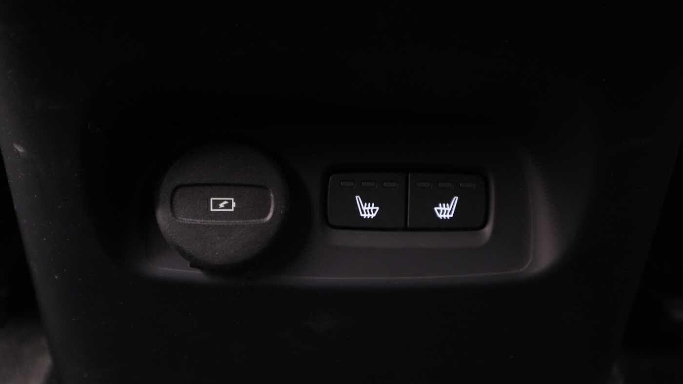 Used Volvo XC40 2024 for sale - 76887311: Photo 37