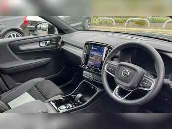 Used Volvo XC40 2025 for sale - 78573204: Photo