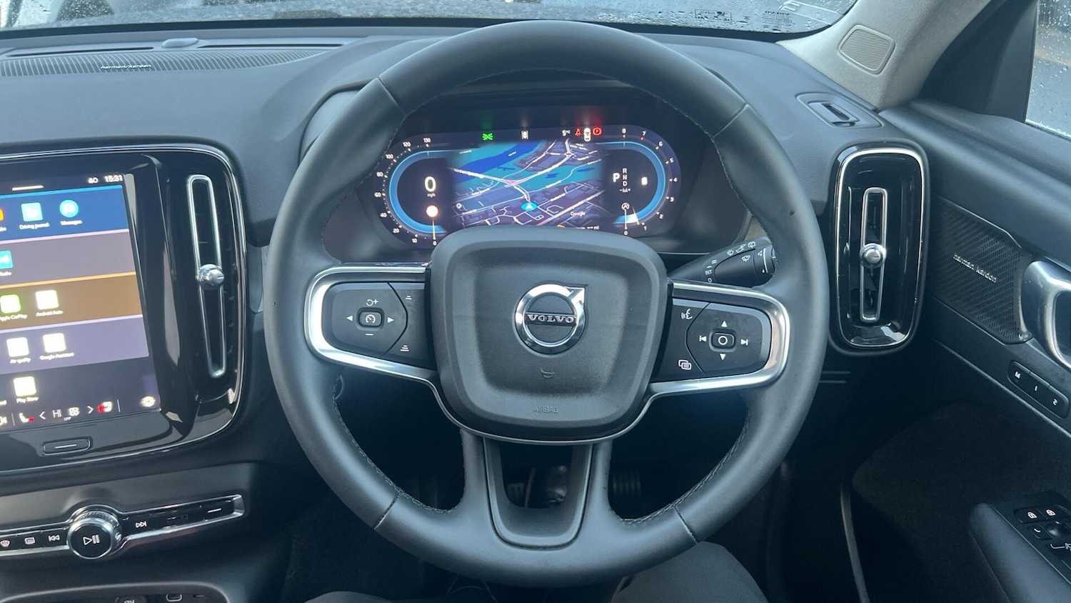 Used Volvo XC40 2024 for sale - 76990197: Photo 10