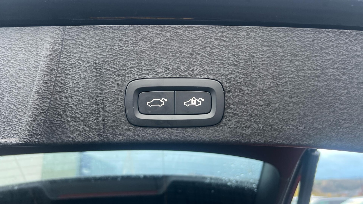 Used Volvo XC40 2024 for sale - 76990197: Photo 35