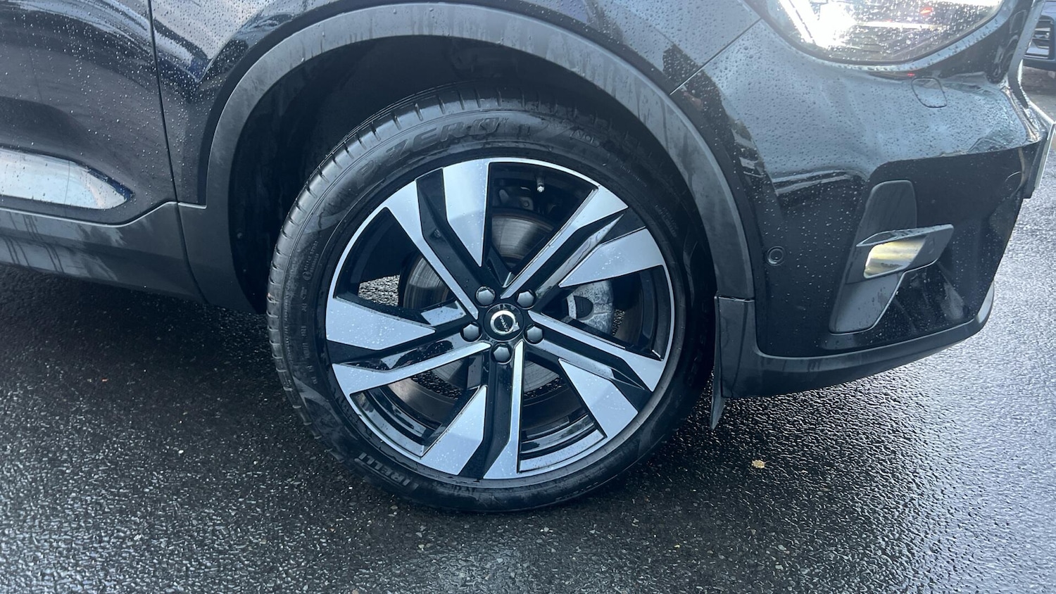 Used Volvo XC40 2024 for sale - 76990197: Photo 39