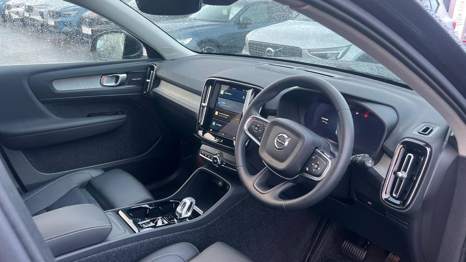 Used Volvo XC40 2024 for sale - 76990197: Photo 4