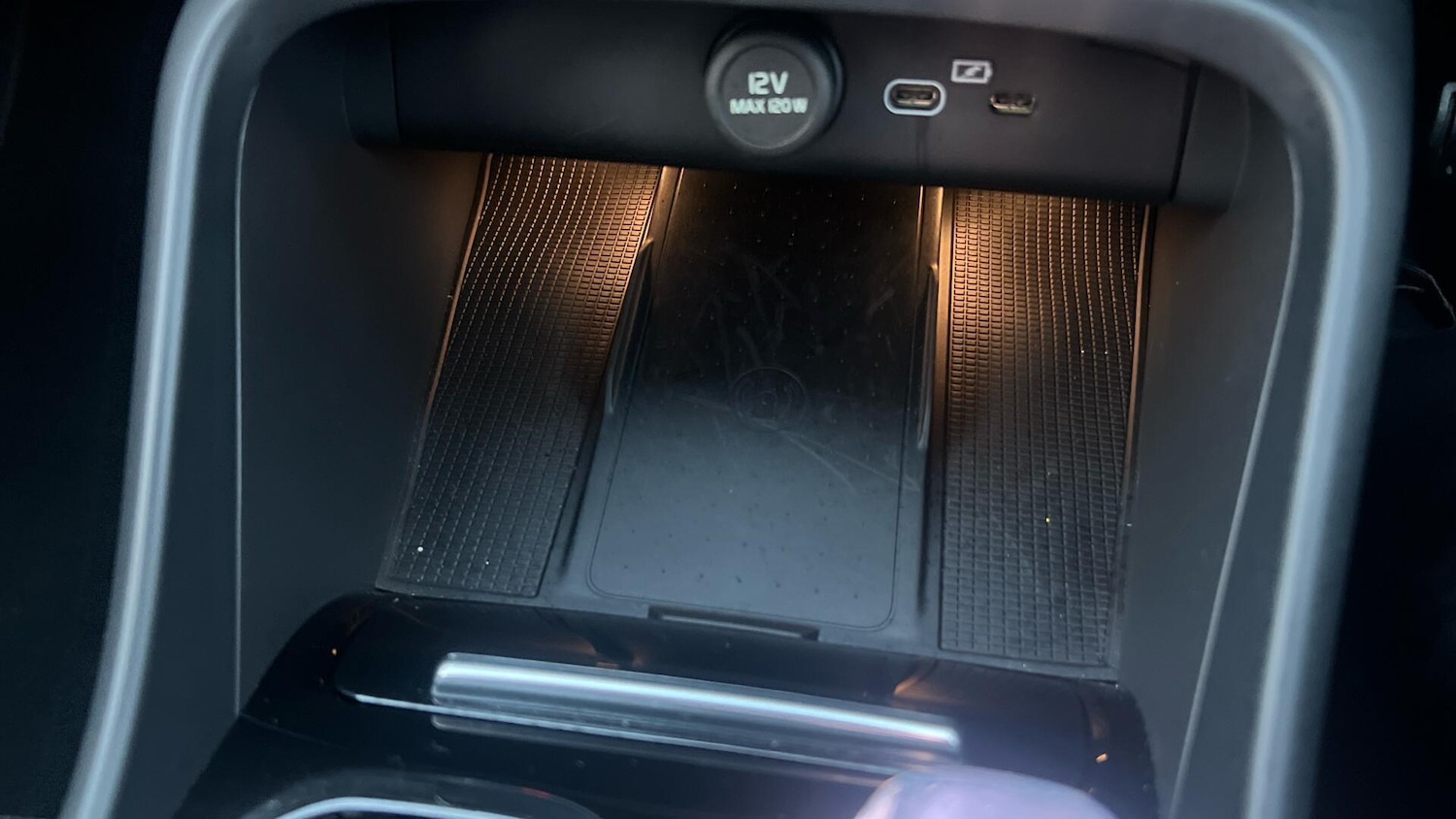 Used Volvo XC40 2024 for sale - 76990197: Photo 55