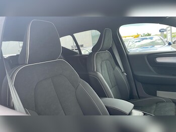 Used Volvo XC40 2026 for sale - 78822899: Photo