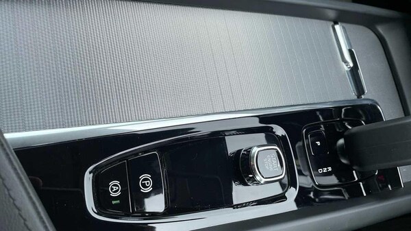 Used Volvo XC60 2024 for sale - 74643480: Photo 63