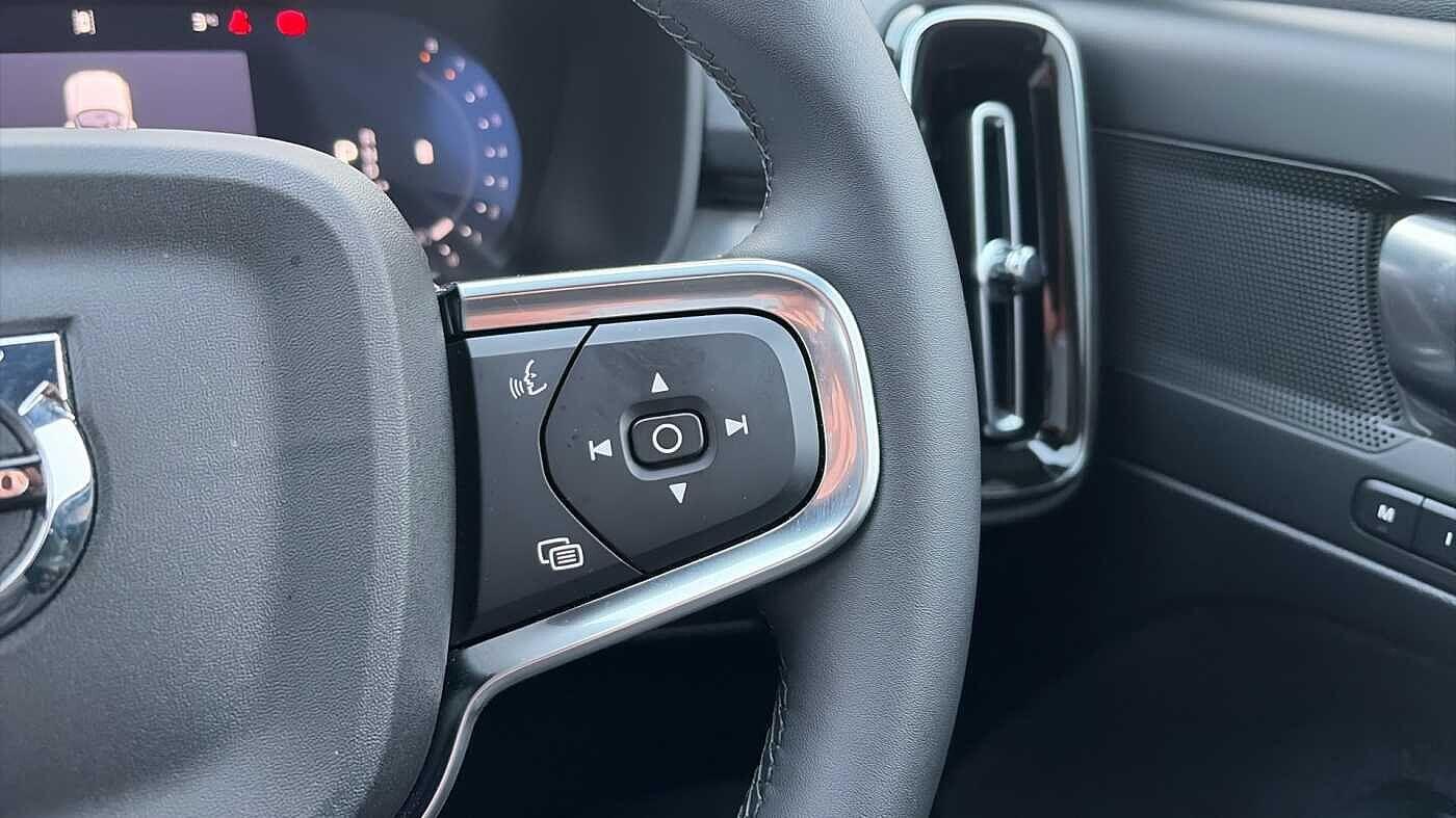 Used Volvo XC40 2026 for sale - 78171016: Photo 17