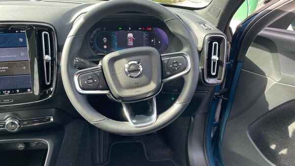 Used Volvo XC40 2024 for sale - 75670803: Photo 10