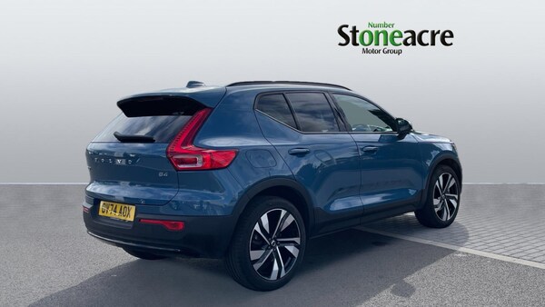 Used Volvo XC40 2024 for sale - 75670803: Photo 2