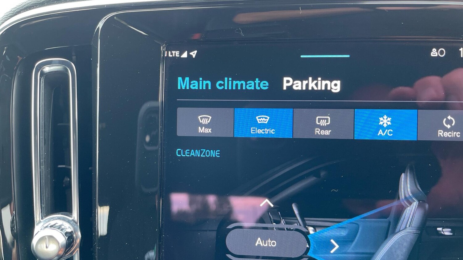 Used Volvo XC40 2024 for sale - 75670803: Photo 44