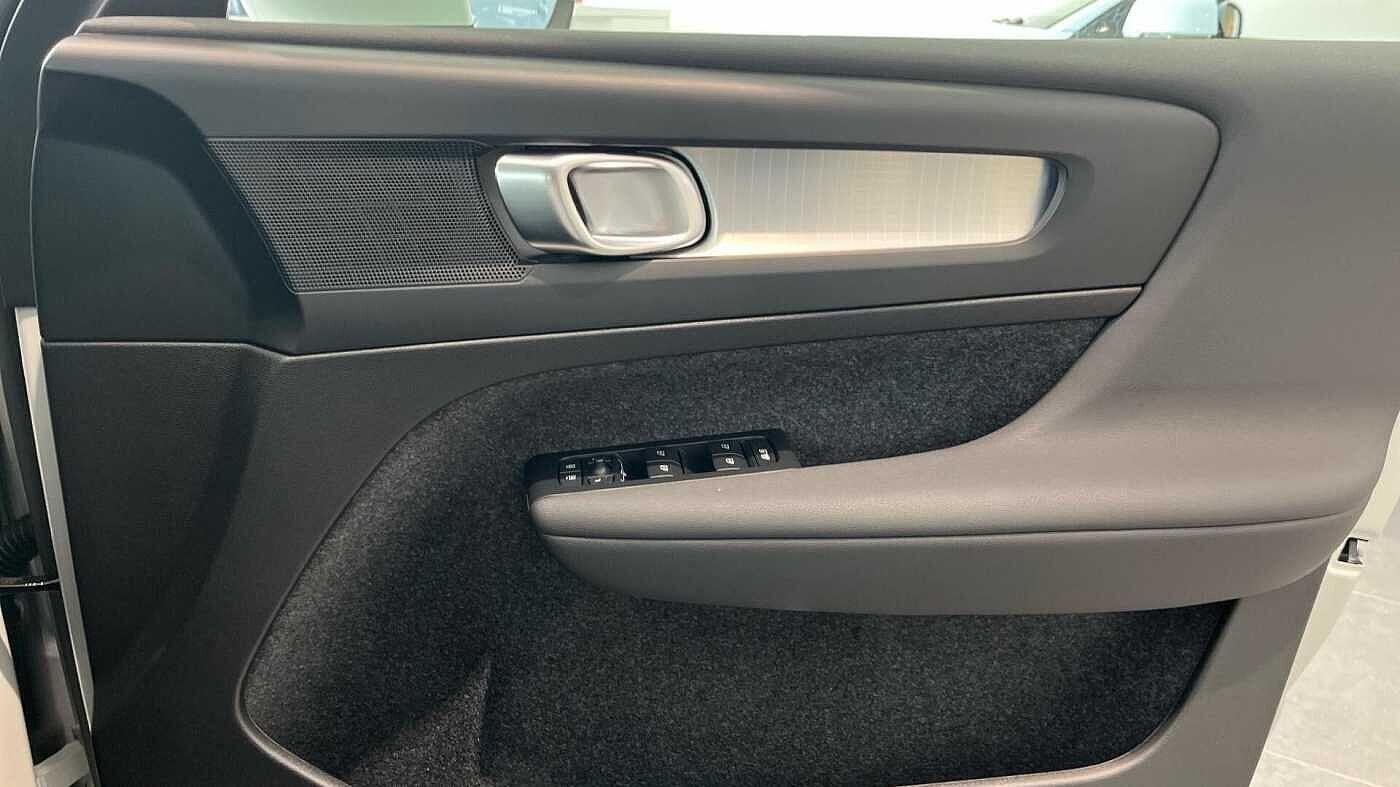 Used Volvo XC40 2025 for sale - 76592141: Photo 20