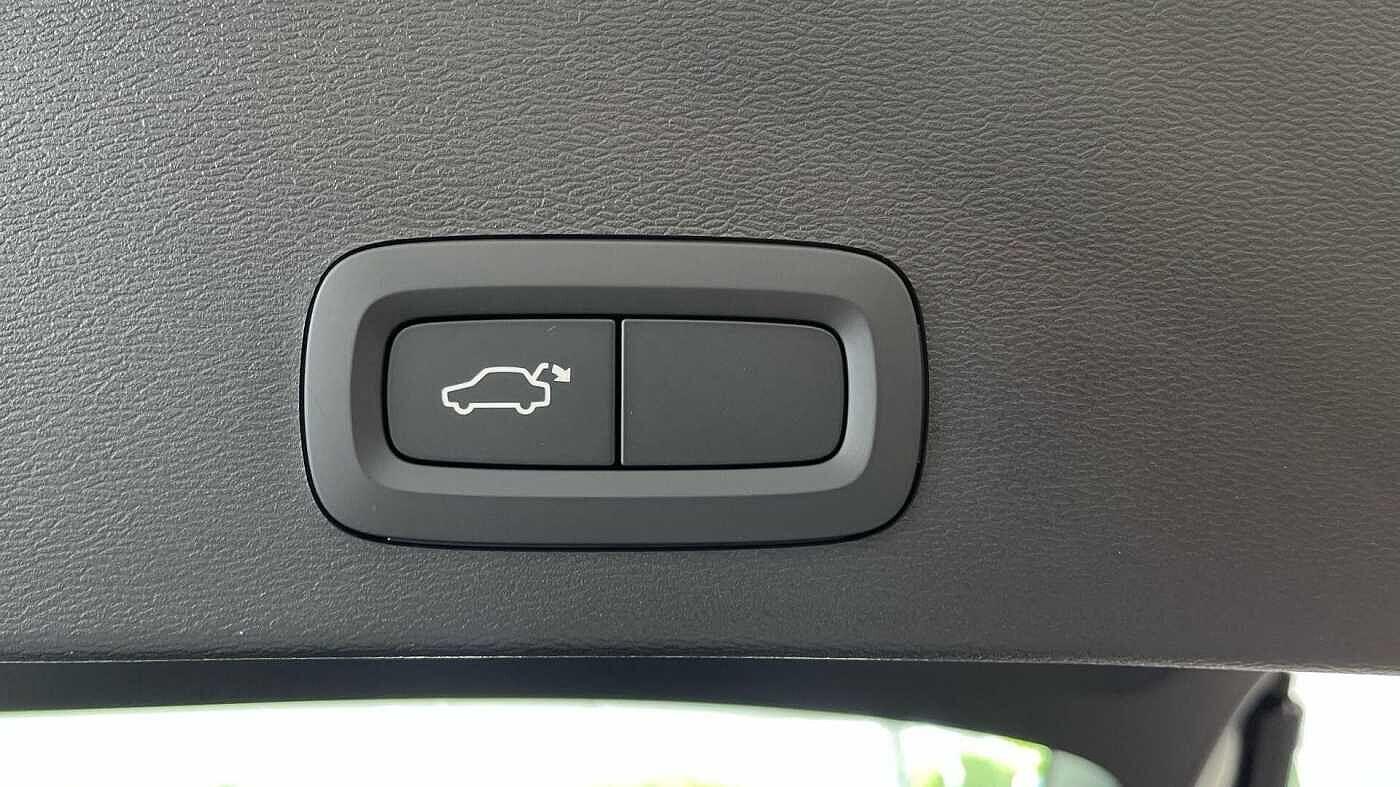 Used Volvo XC40 2025 for sale - 76592141: Photo 24