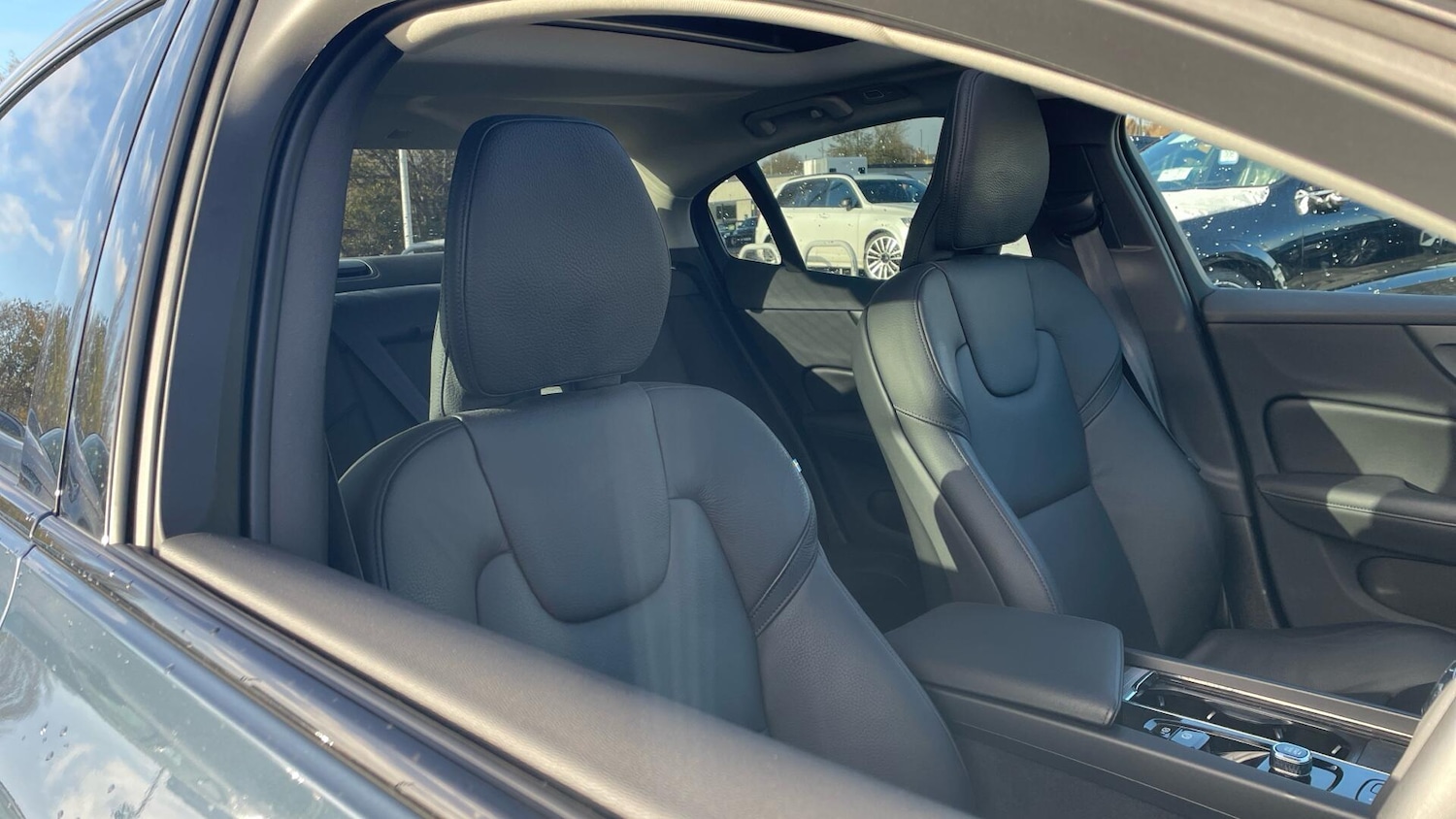 Used Volvo S60 2023 for sale - 76997664: Photo 6