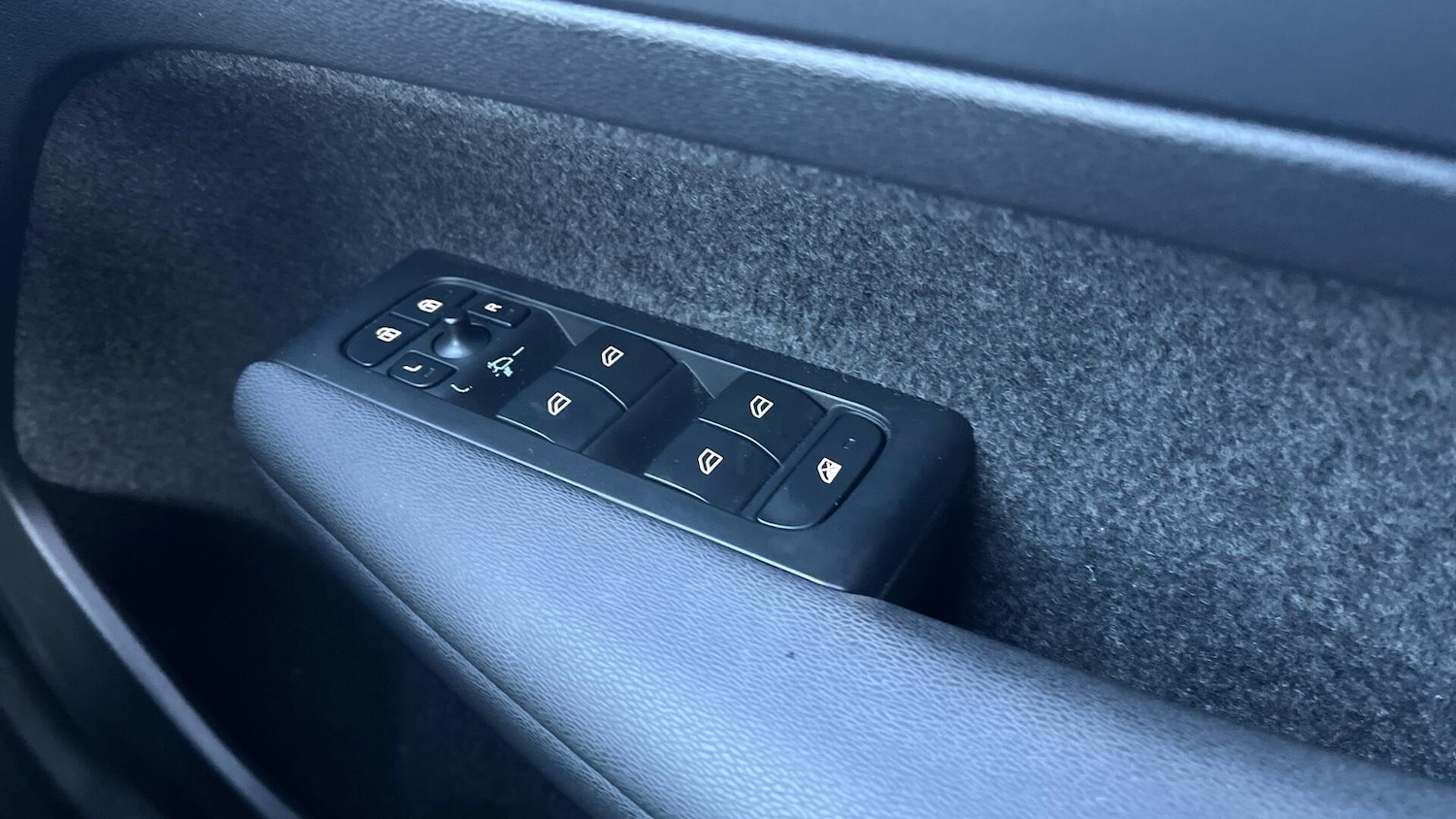 Used Volvo XC40 2022 for sale - 77175305: Photo 24