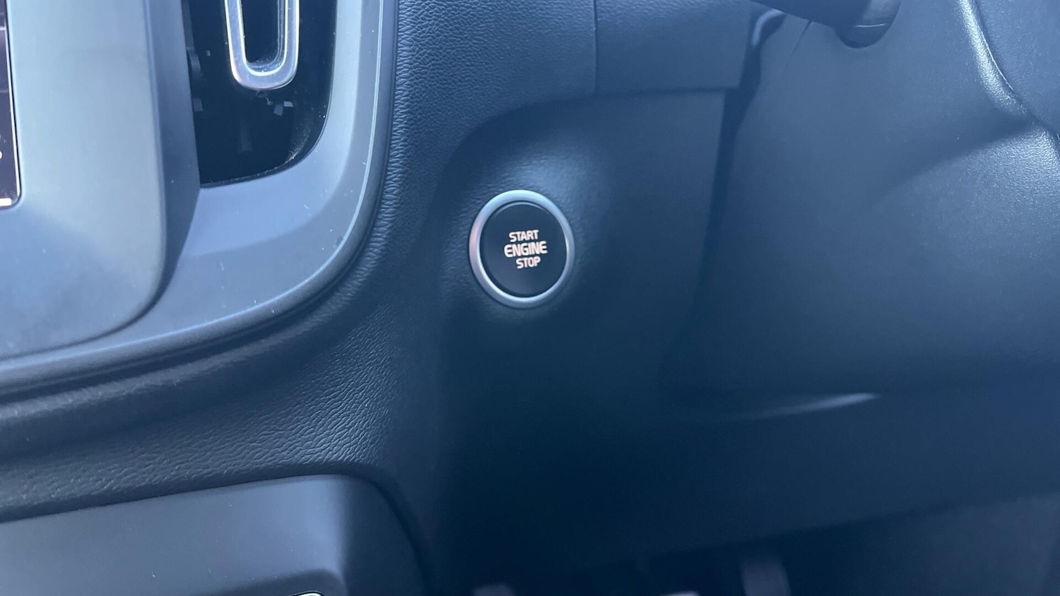 Used Volvo XC40 2022 for sale - 77175305: Photo 27