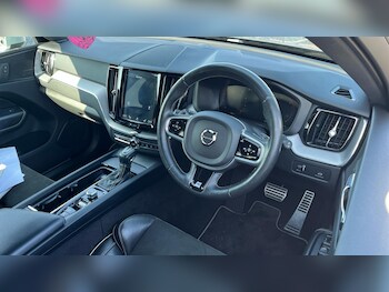 Used Volvo XC60 2018 for sale - 78661545: Photo