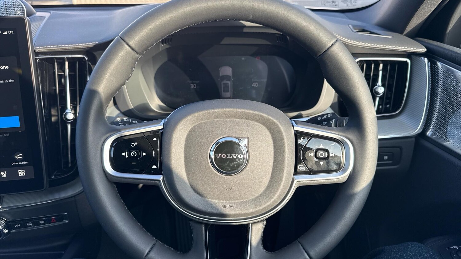 Used Volvo XC60 for sale - 77783672: Photo 10