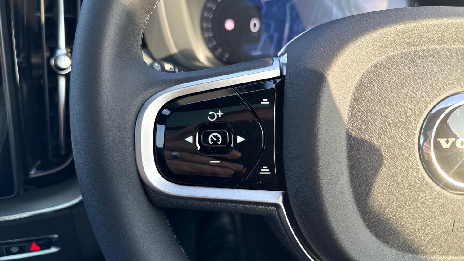 Used Volvo XC60 for sale - 77783672: Photo 22