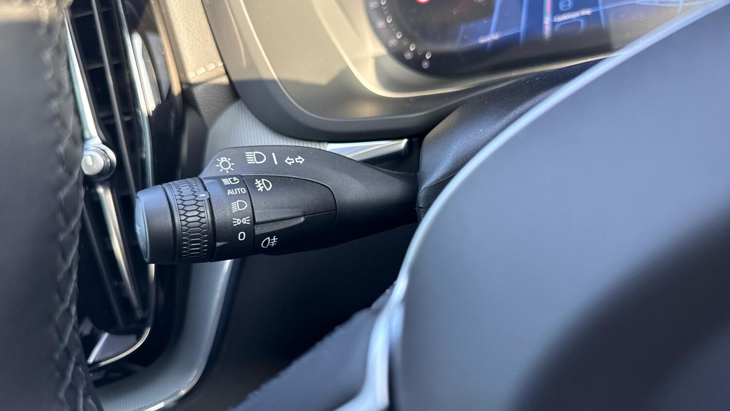 Used Volvo XC60 for sale - 77783672: Photo 25