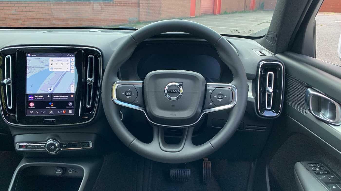 Used Volvo XC40 2025 for sale - 78170832: Photo 12