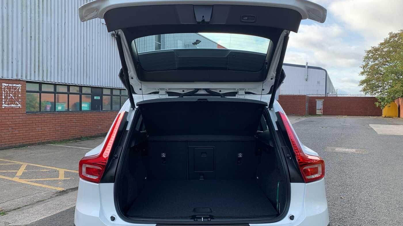 Used Volvo XC40 2025 for sale - 78170832: Photo 15