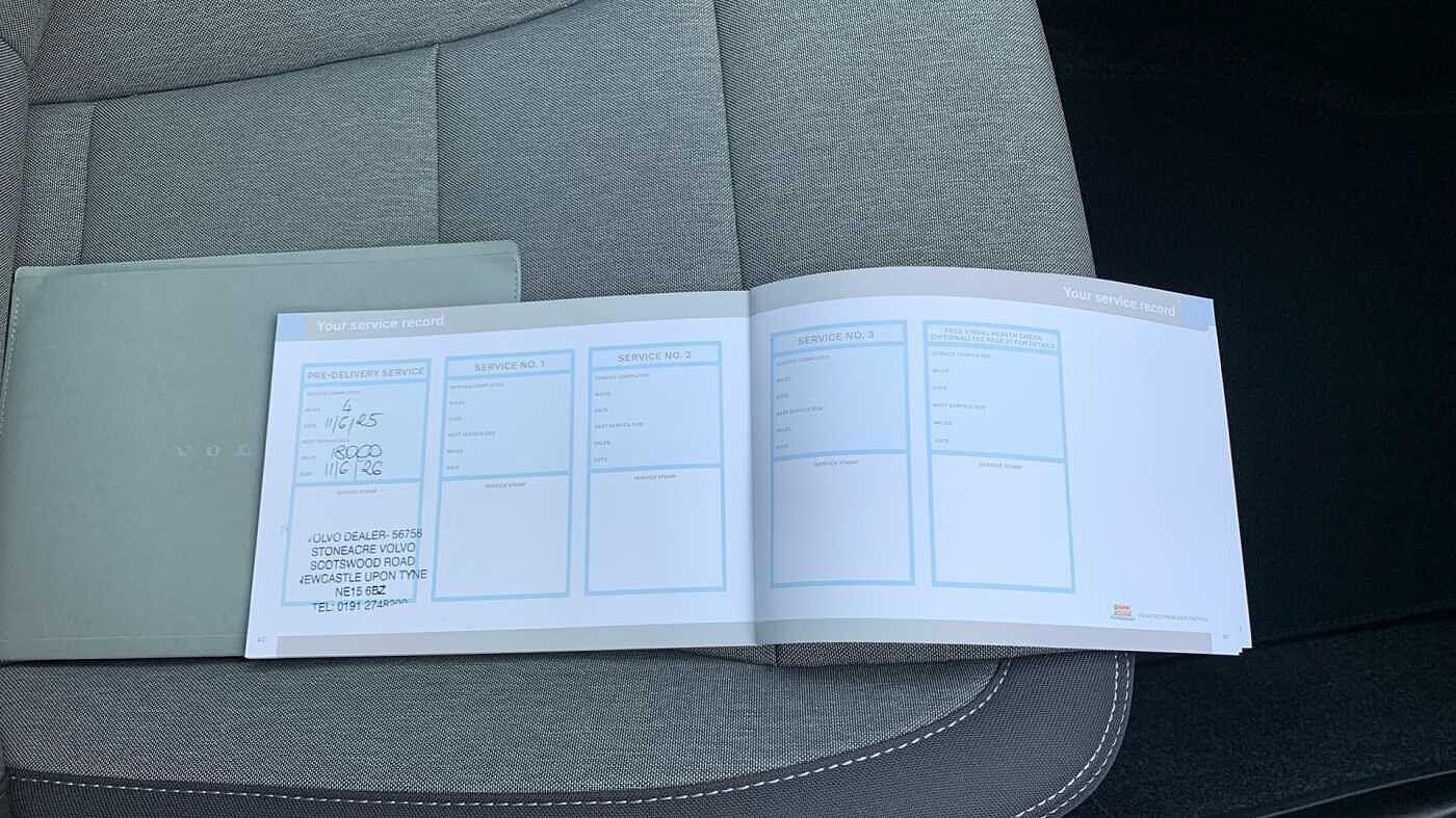 Used Volvo XC40 2025 for sale - 78170832: Photo 17