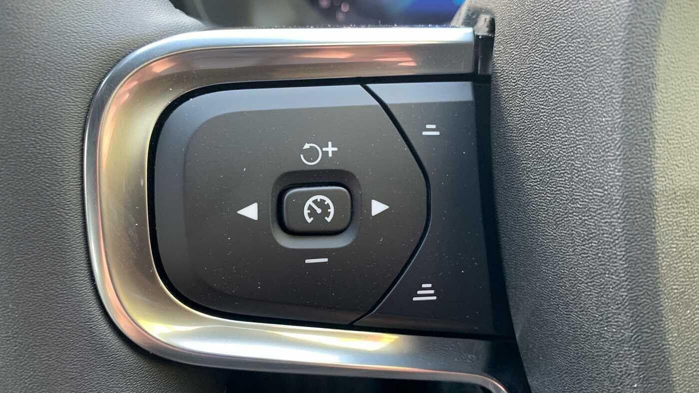 Used Volvo XC40 2025 for sale - 78170832: Photo 23