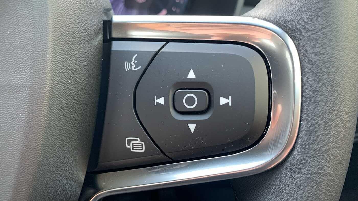 Used Volvo XC40 2025 for sale - 78170832: Photo 24